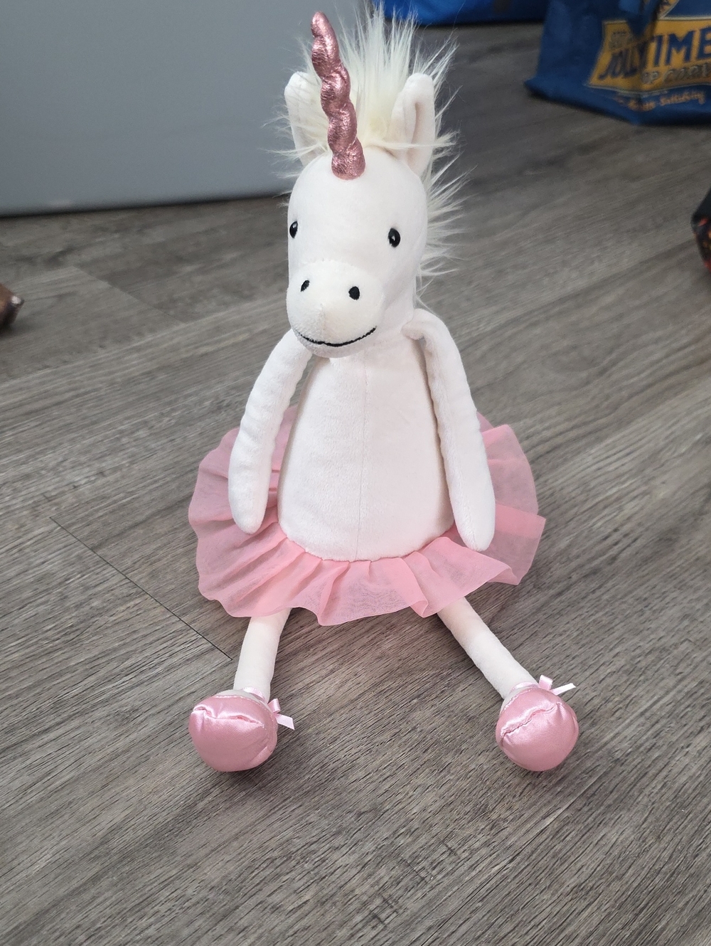 Jellycat Authenic Dancing Darcy Excellent Condition No Flaws 13in